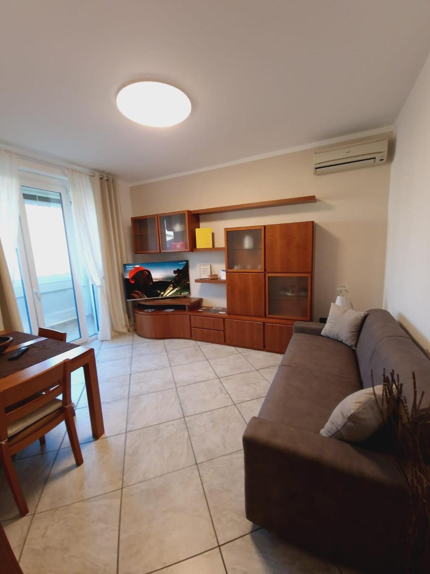 Rory House - Como Bagian luar foto